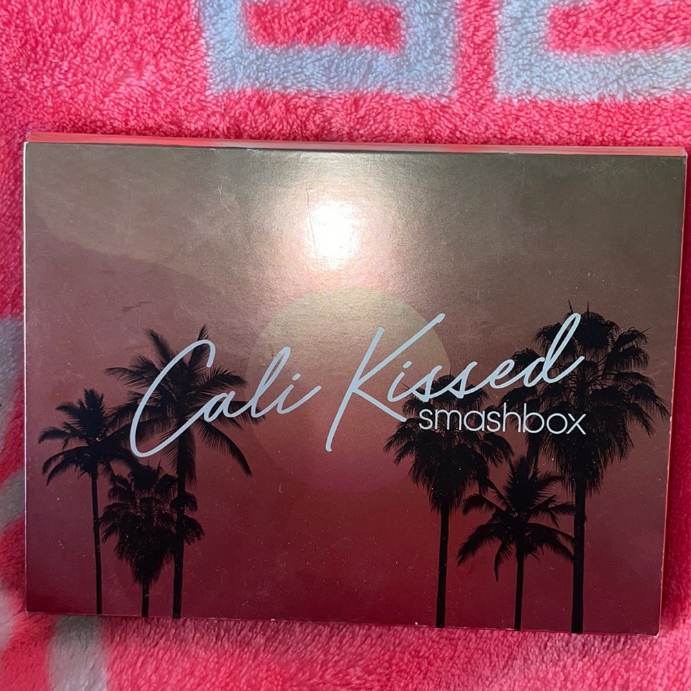 Smashbox Cali kissed highlight and blush palette
